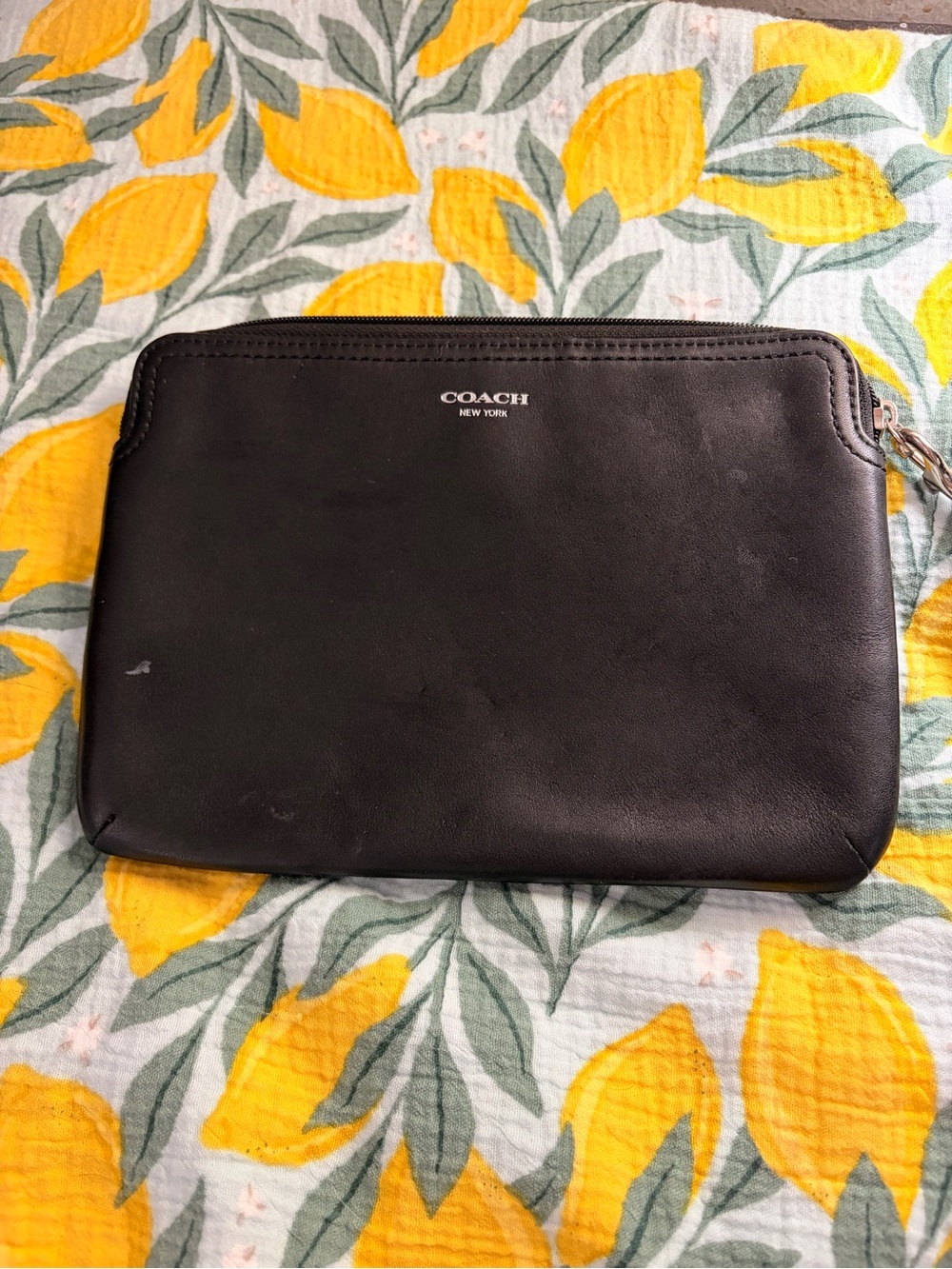 ✨ Coach Smooth Black Leather Zip Pouch Wristlet ✨
